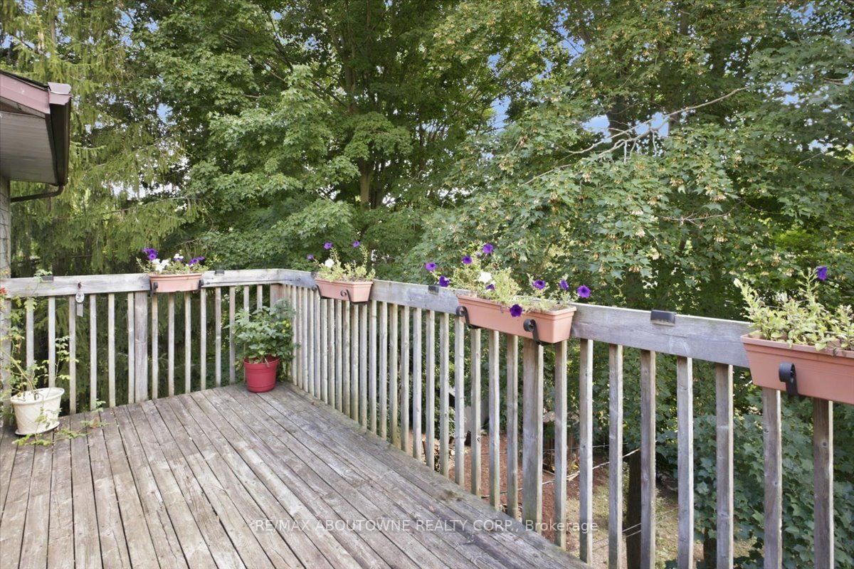 943 Mayfair Crescent • Kingston, ON photo 32