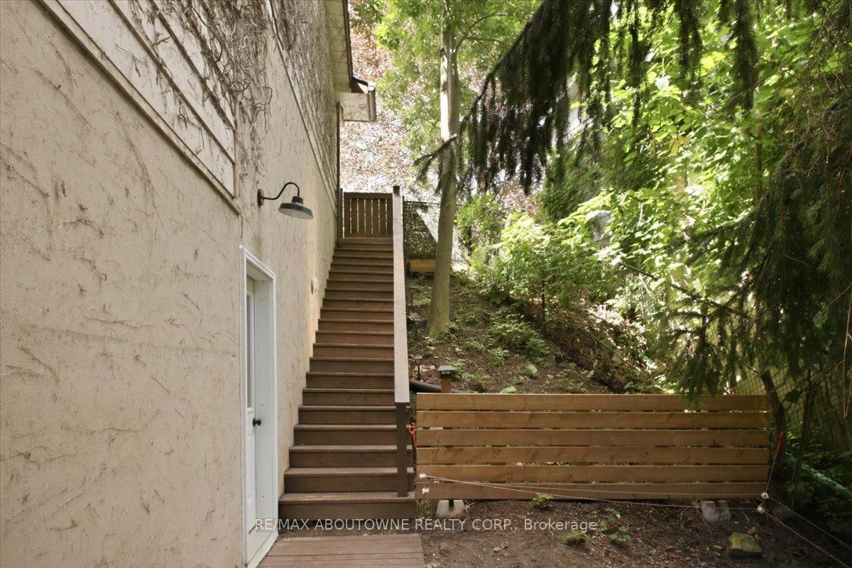 943 Mayfair Crescent • Kingston, ON photo 33
