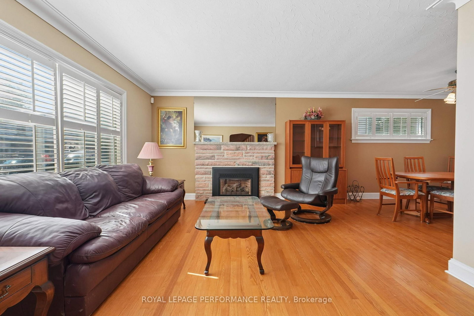 49 Glencairn Avenue • Ottawa, ON photo 2