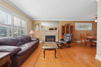 49 Glencairn Avenue • Ottawa, ON photo 2