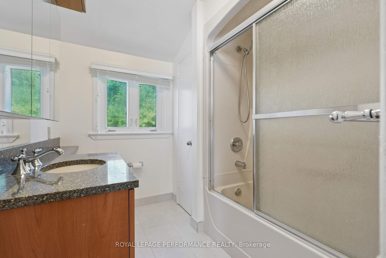 49 Glencairn Avenue • Ottawa, ON photo 21