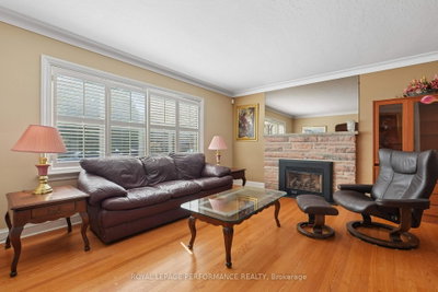 49 Glencairn Avenue • Ottawa, ON photo 5