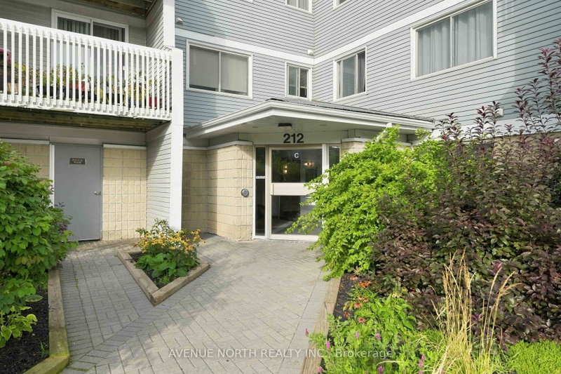 210 - 212 Viewmount Drive