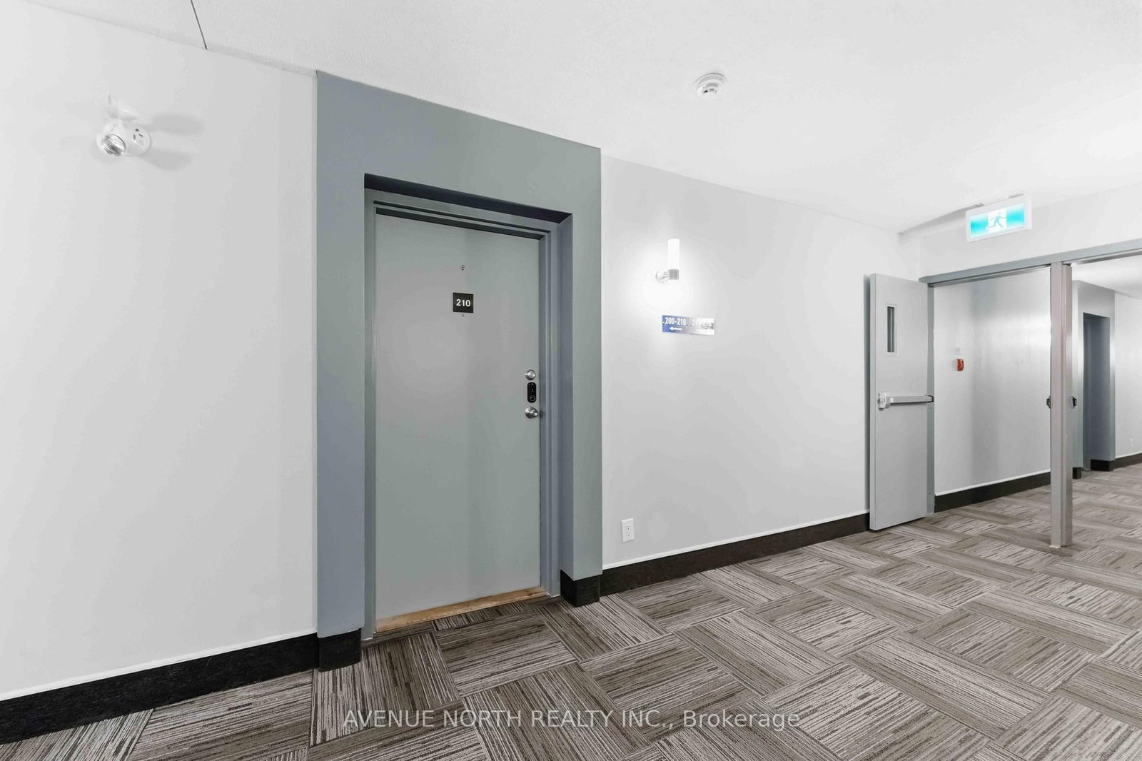 212 Viewmount Drive • #210 • Ottawa, ON photo 5