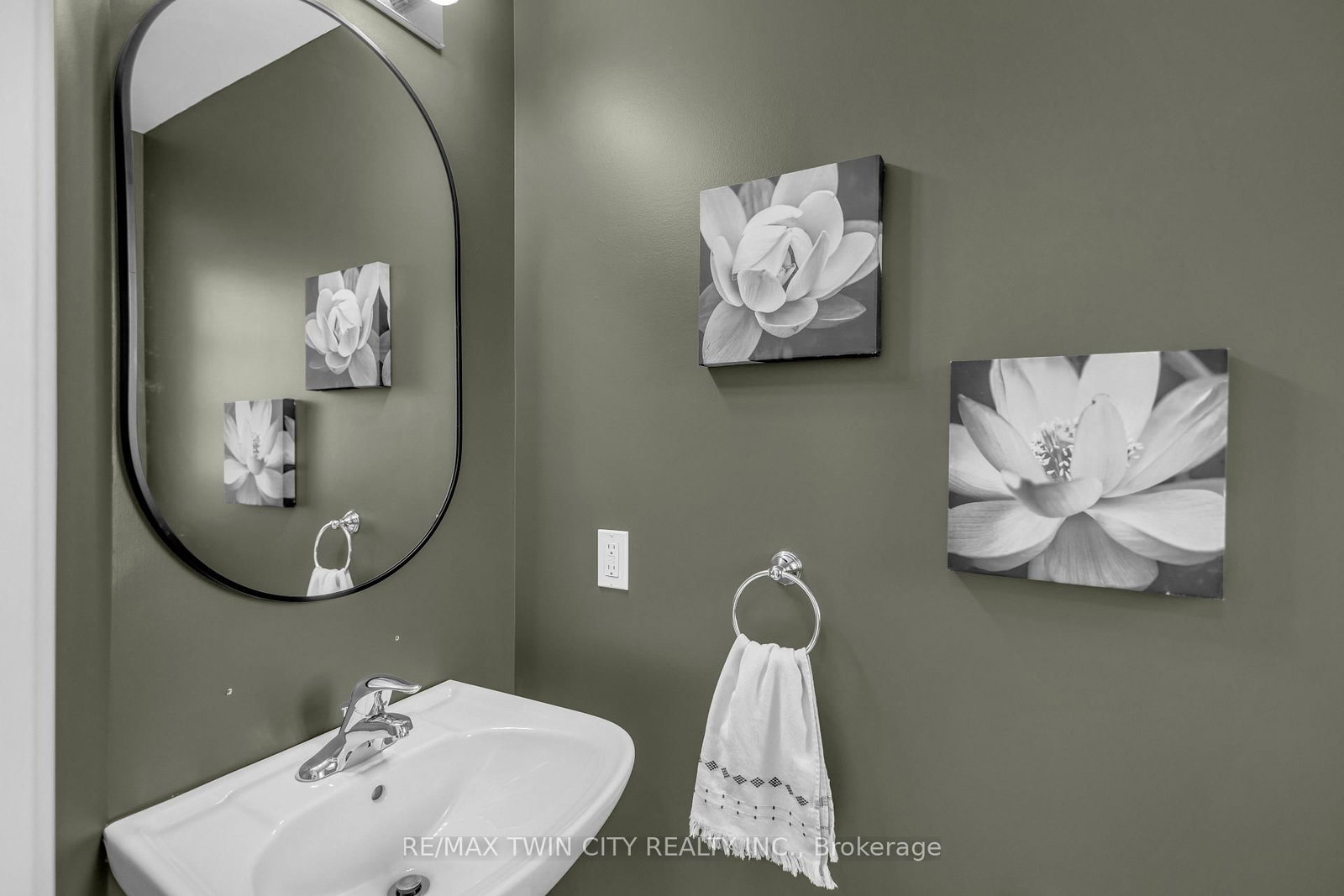 536 Grey Street • Brantford, ON photo 14