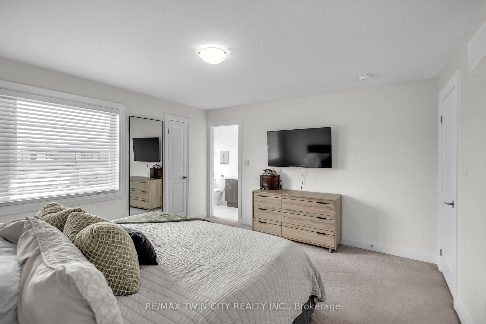 536 Grey Street • Brantford, ON photo 18