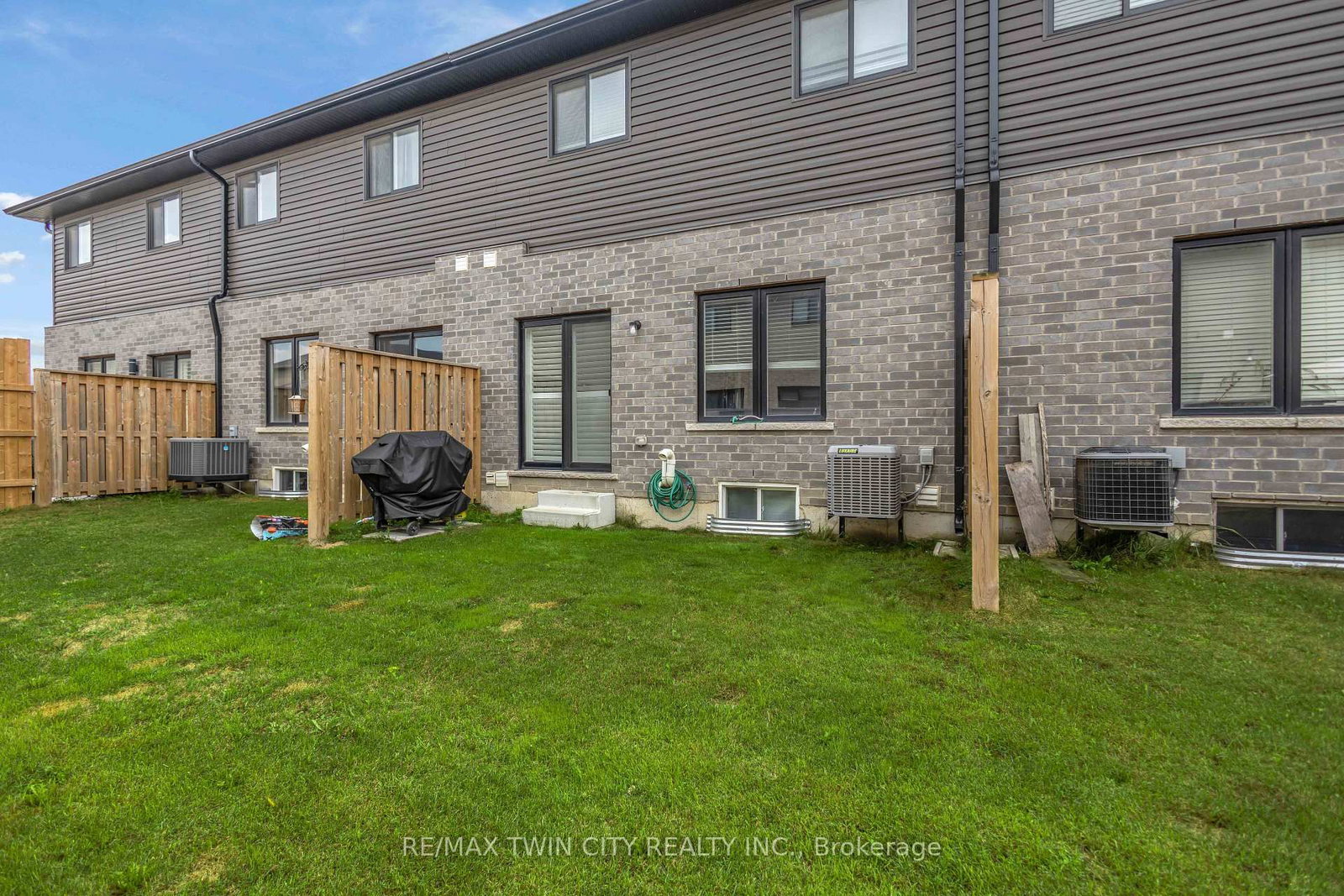 536 Grey Street • Brantford, ON photo 27