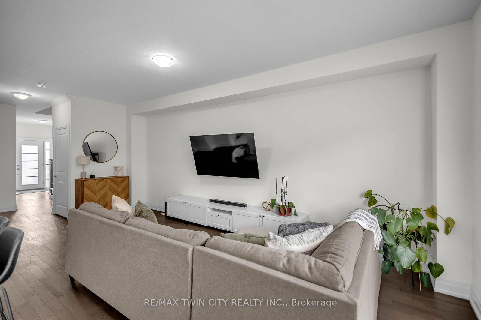 536 Grey Street • Brantford, ON photo 8