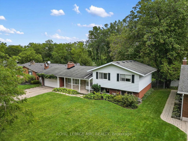 21 Parklane Crescent
