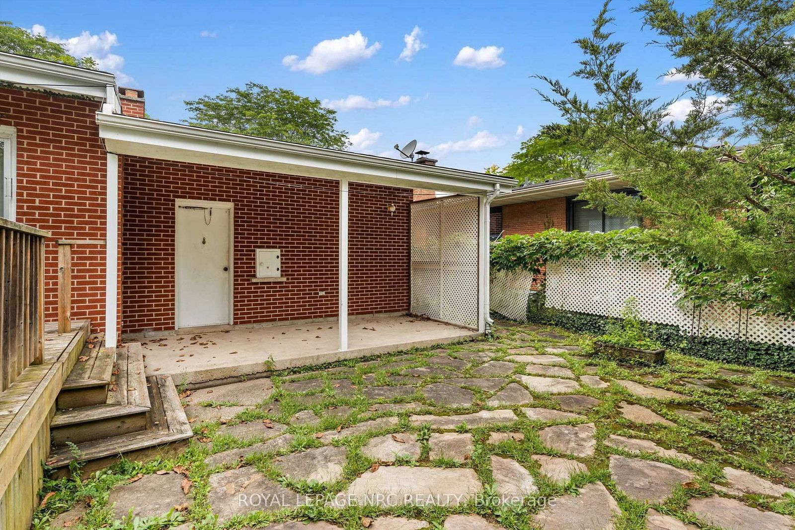 21 Parklane Crescent • St. Catharines, ON photo 36