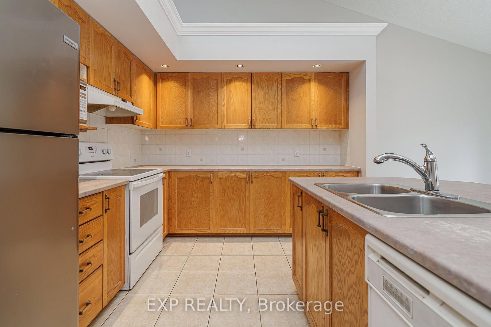 6 Windchime Crescent • Ottawa, ON photo 18