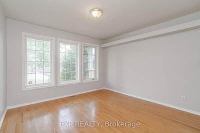 6 Windchime Crescent • Ottawa, ON photo 6