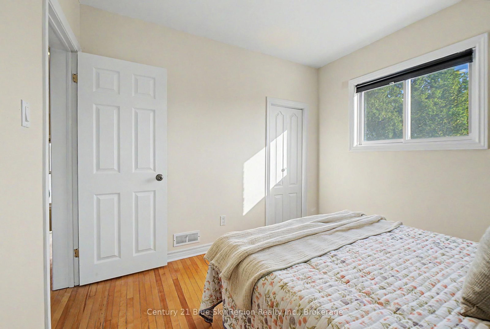 496 First Avenue E • North Bay, ON photo 17