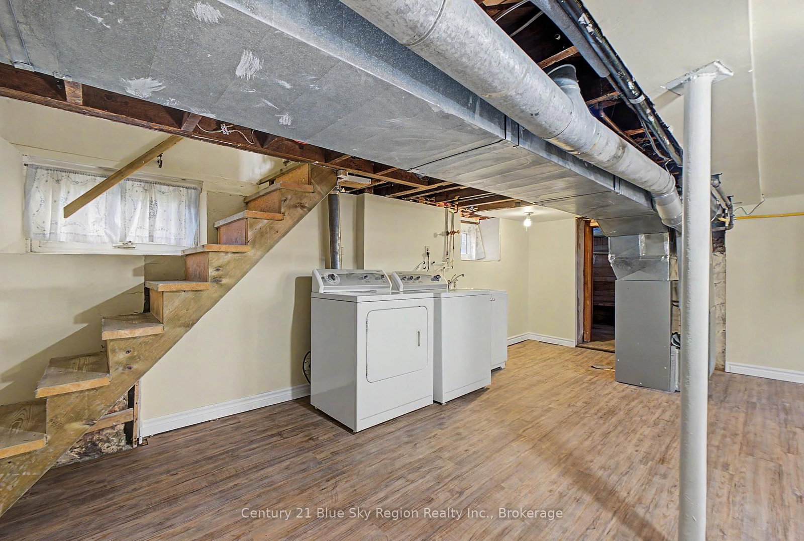 496 First Avenue E • North Bay, ON photo 22