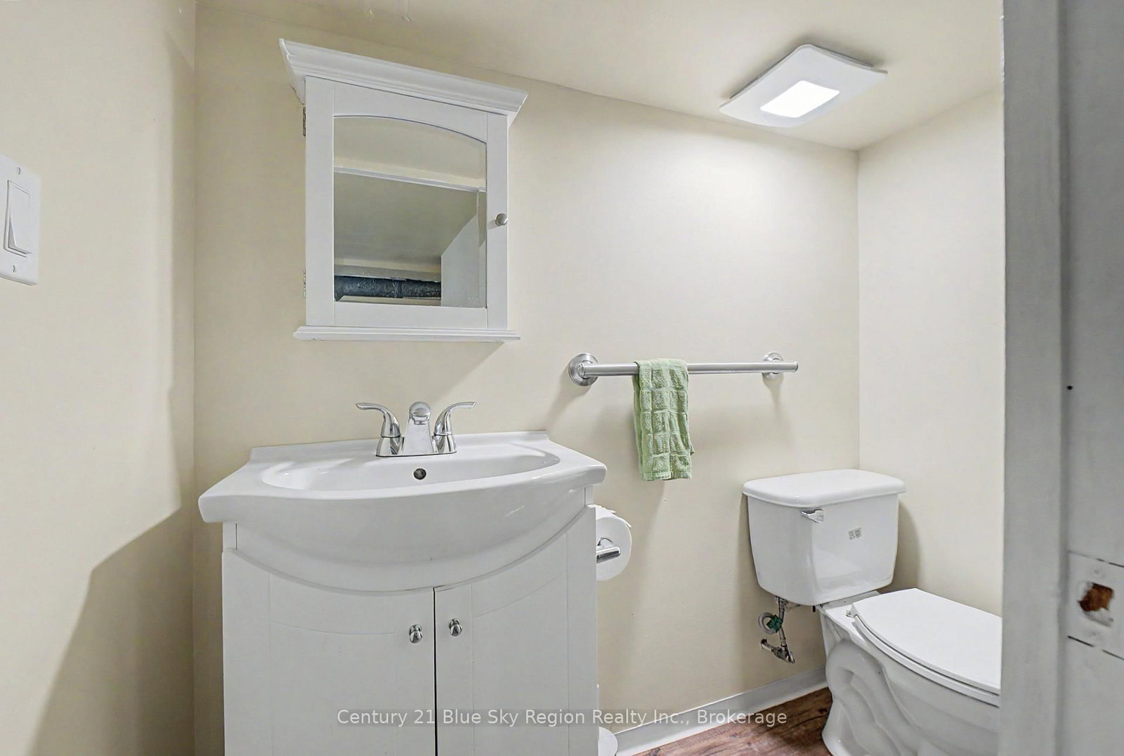496 First Avenue E • North Bay, ON photo 25