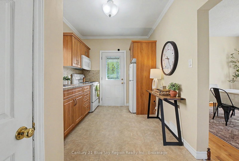 496 First Avenue E
