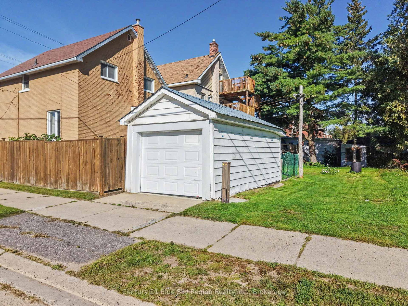 496 First Avenue E • North Bay, ON photo 31
