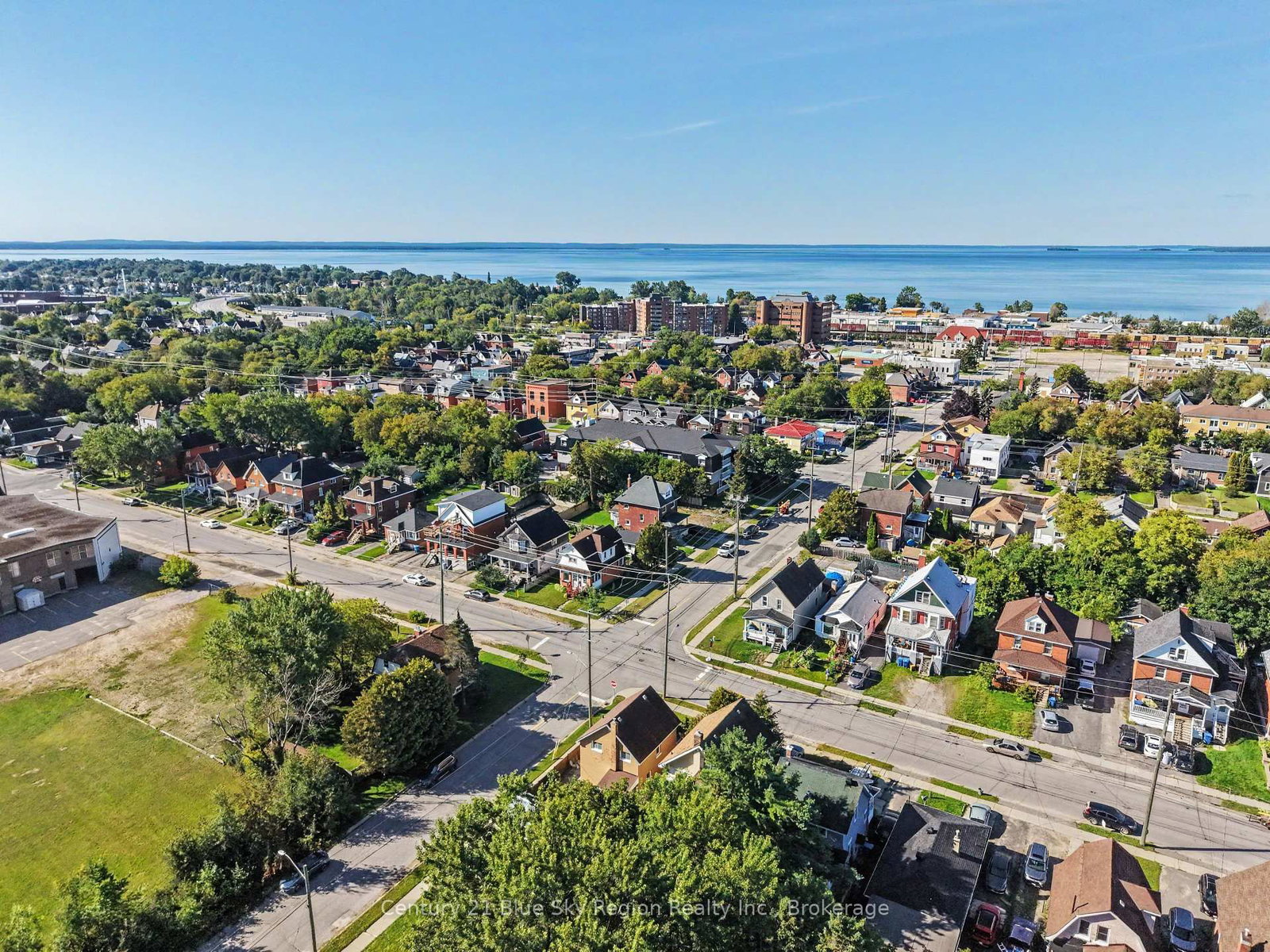 496 First Avenue E • North Bay, ON photo 36
