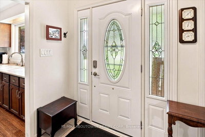 943 Mayfair Crescent • Kingston, ON photo 2