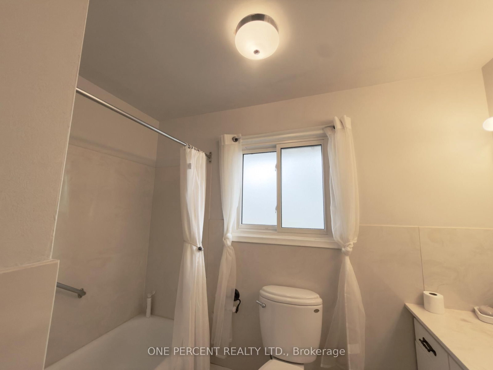 37 Empress Avenue • Welland, ON photo 11