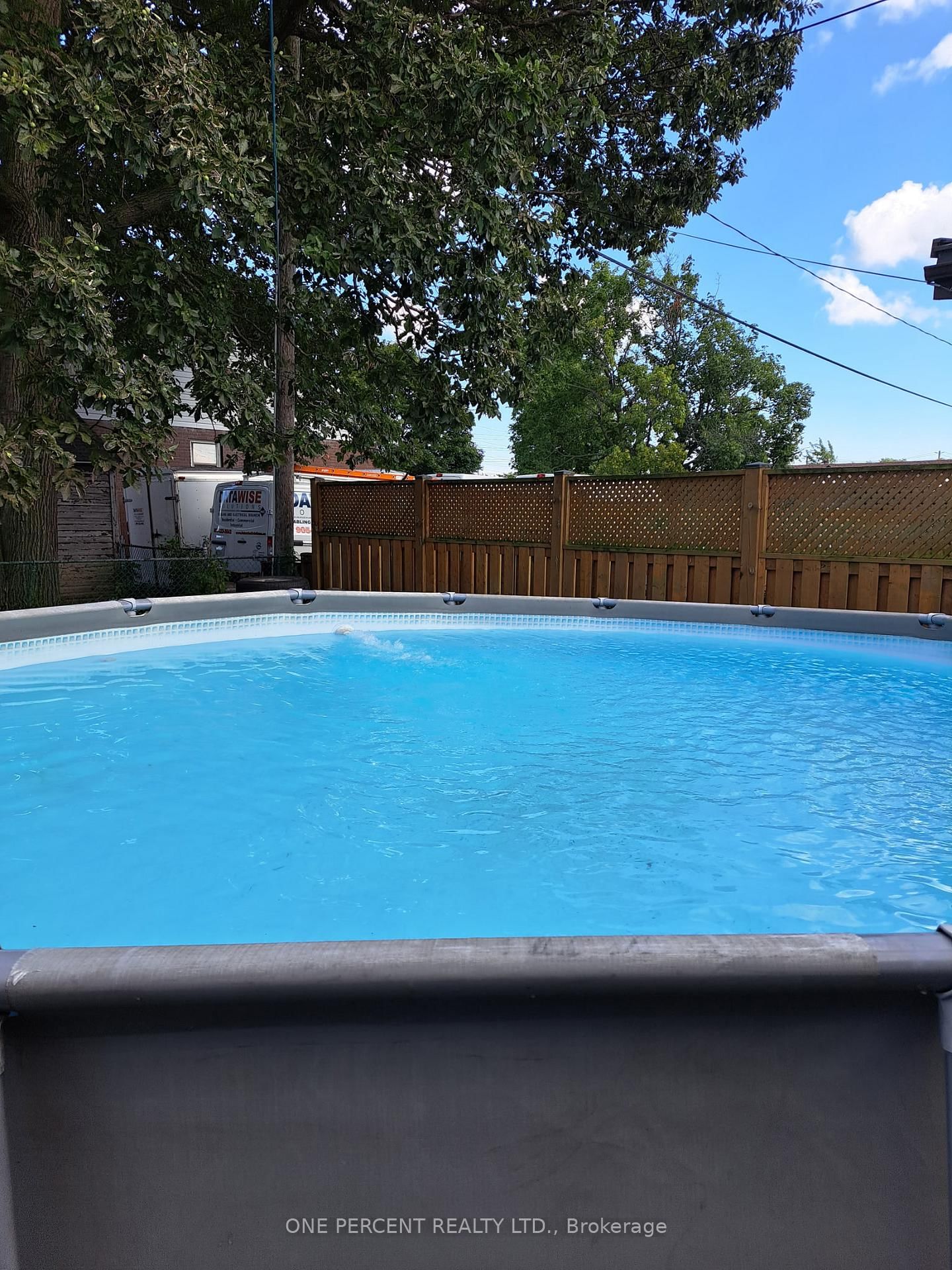 37 Empress Avenue • Welland, ON photo 3