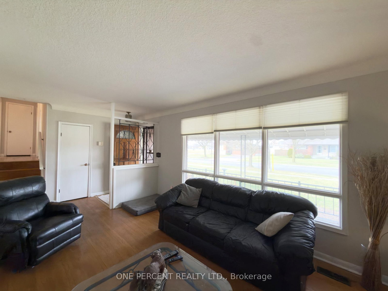 37 Empress Avenue • Welland, ON photo 6
