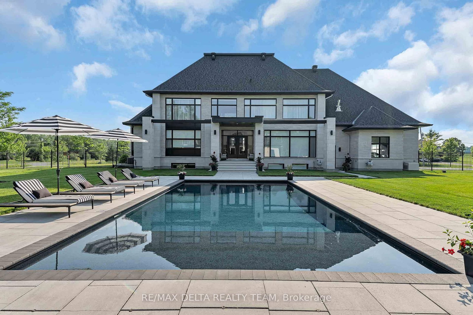 1255 Arbuste Avenue • Ottawa, ON photo 33