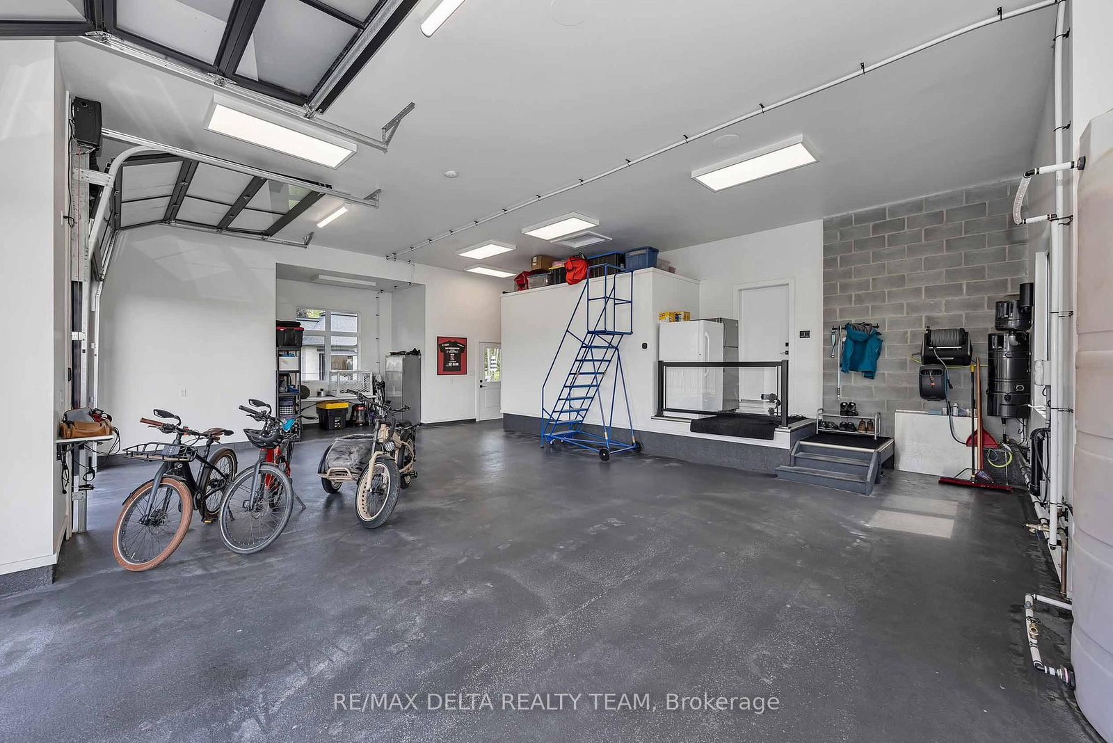 1255 Arbuste Avenue • Ottawa, ON photo 39