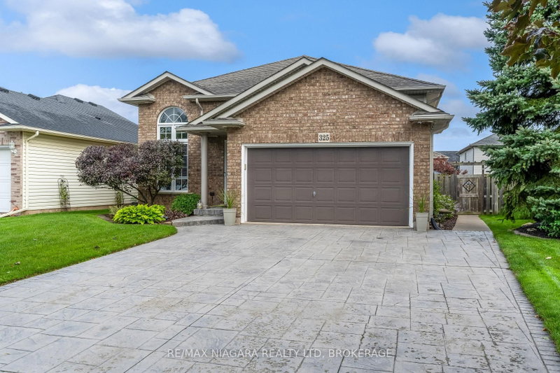 325 Lea Crescent