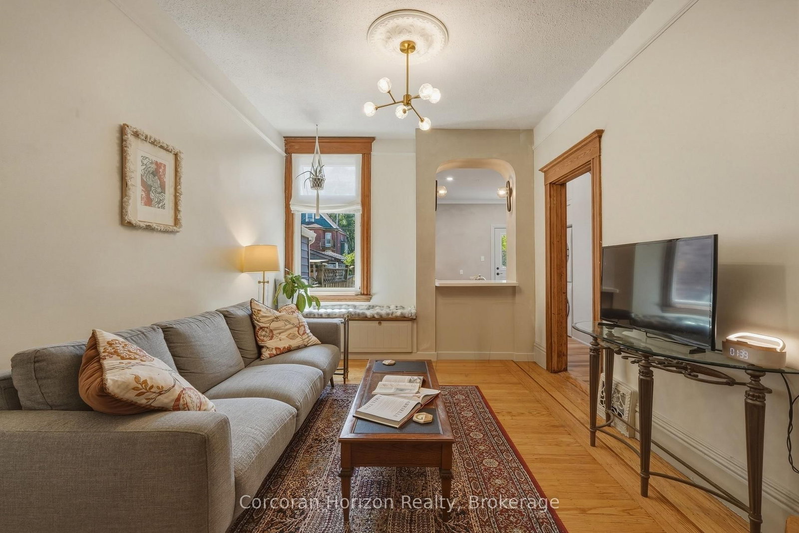 42 Nightingale Street • Hamilton, ON photo 8