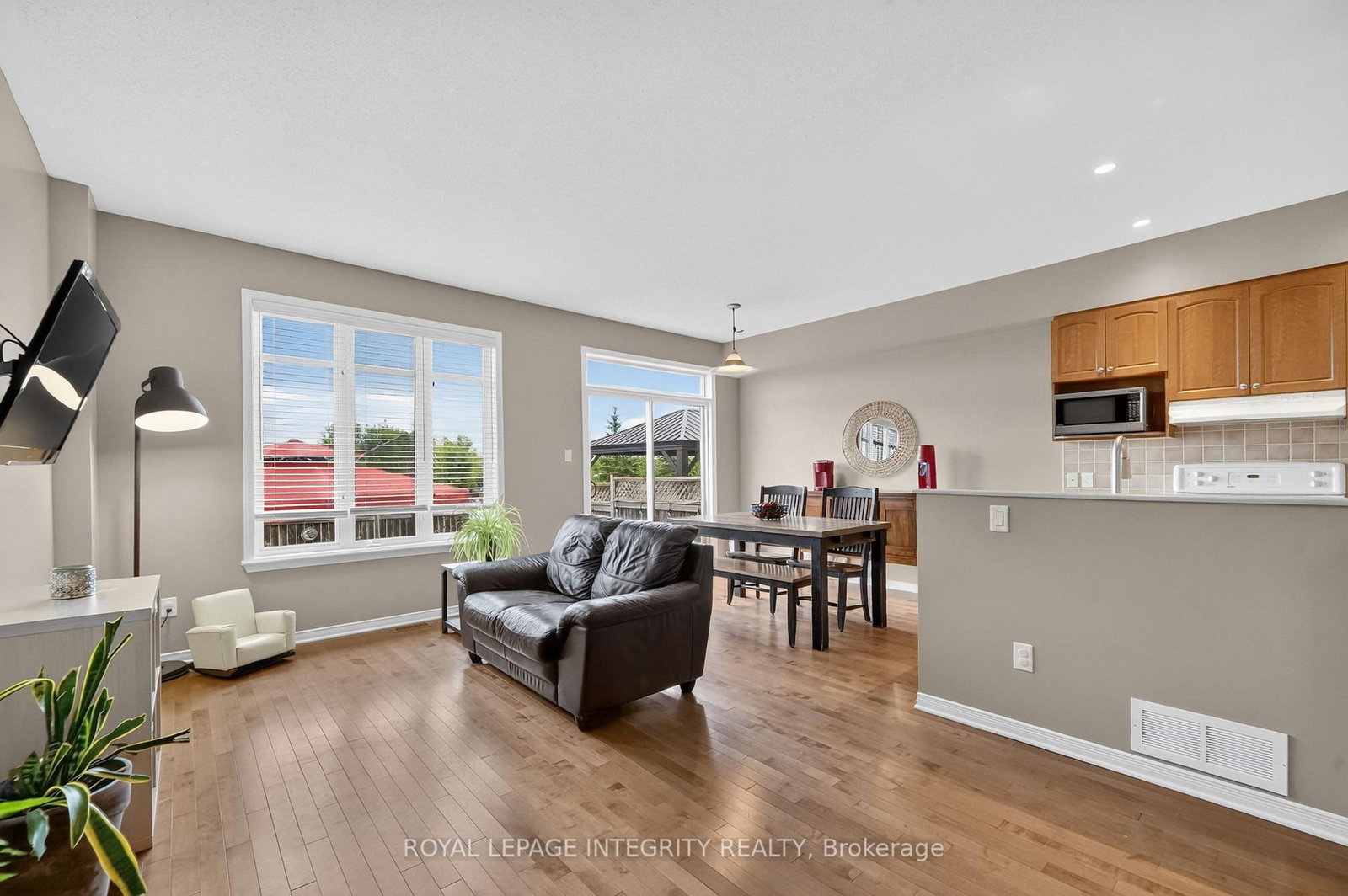 1764 Plainridge Crescent • Ottawa, ON photo 9