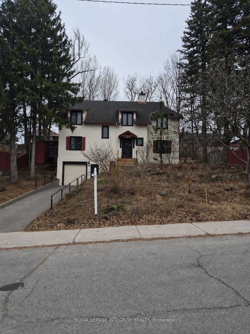 290 B Holmwood Avenue