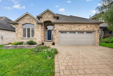46 Ashwood Crescent • Middlesex Centre, ON photo 2