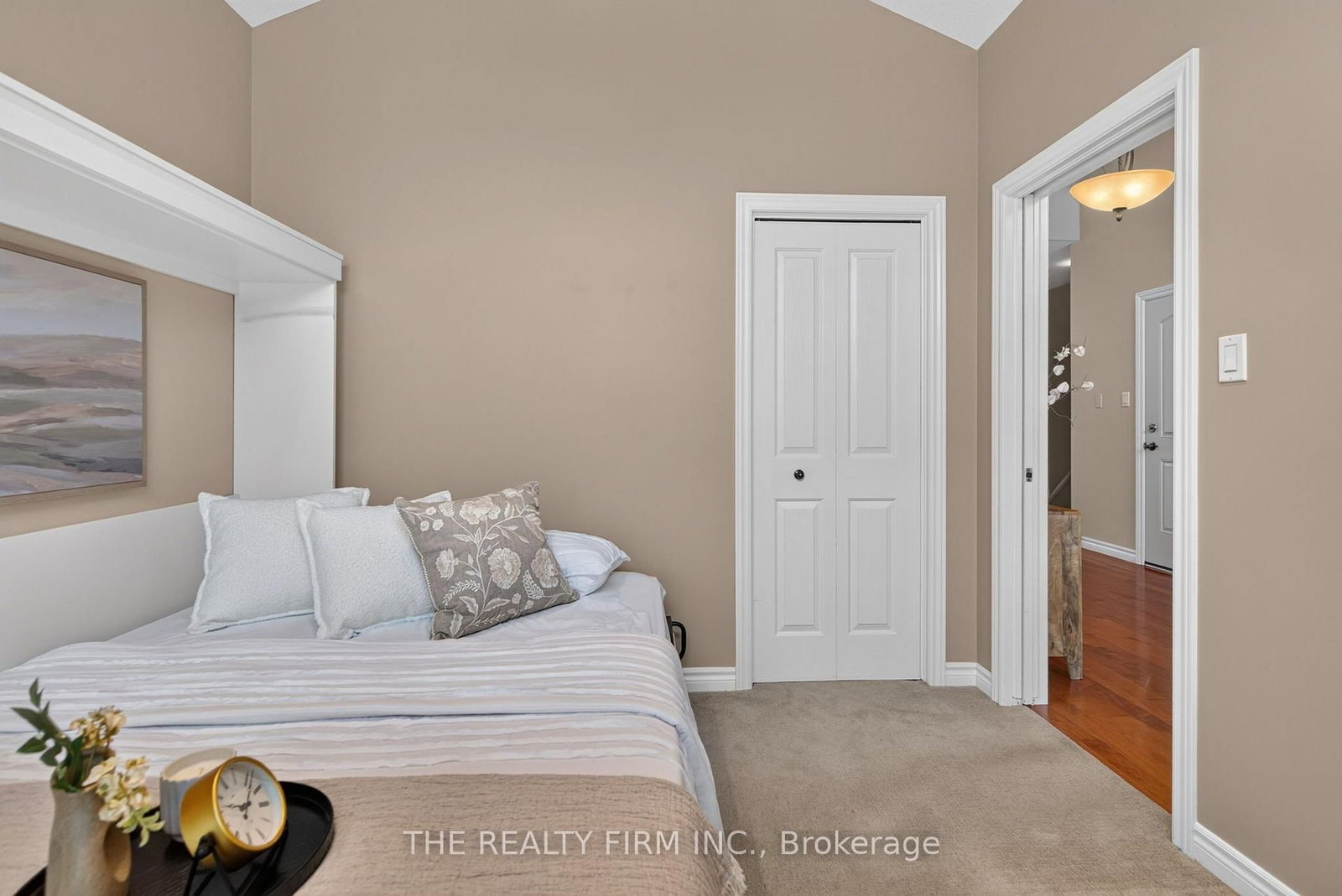 46 Ashwood Crescent • Middlesex Centre, ON photo 5