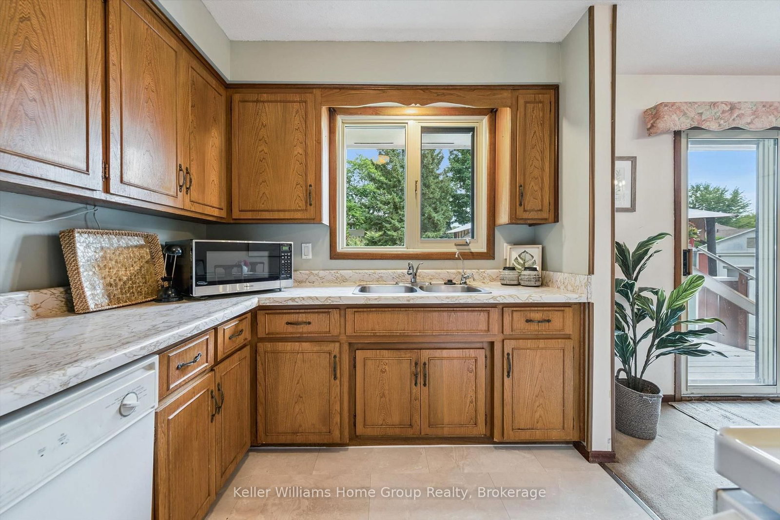 5 Cuthbert Street • Centre Wellington, ON photo 14
