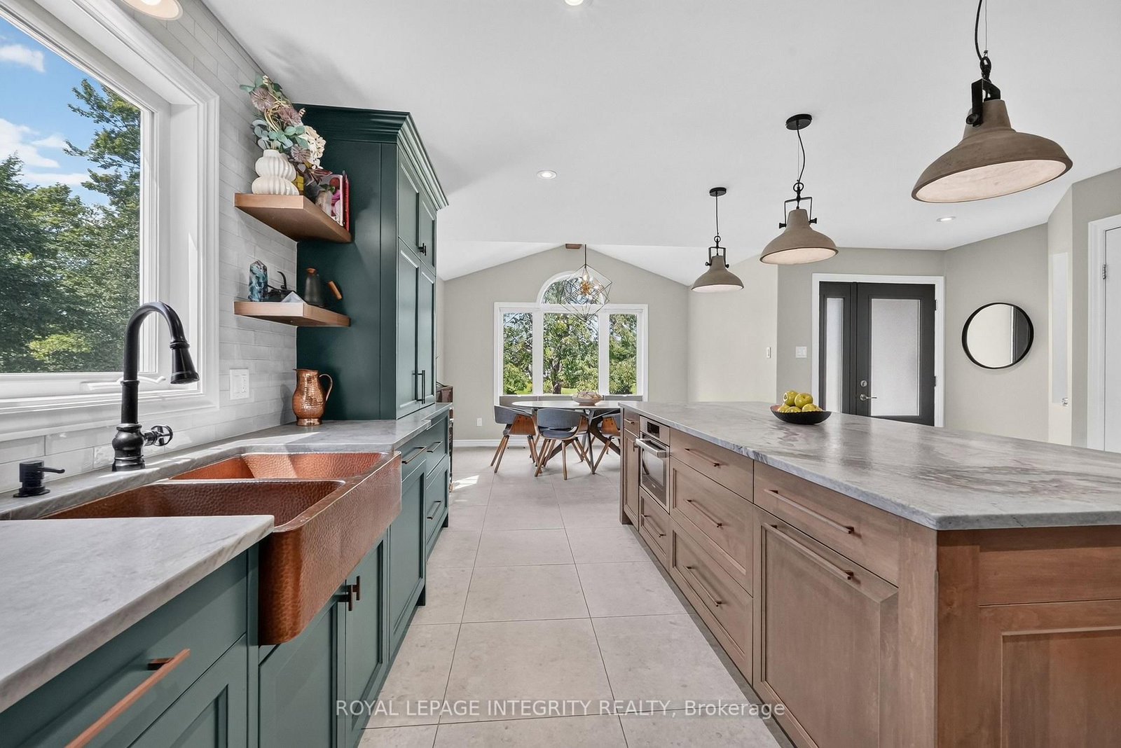 1946 Farisita Drive • Vars, ON photo 14