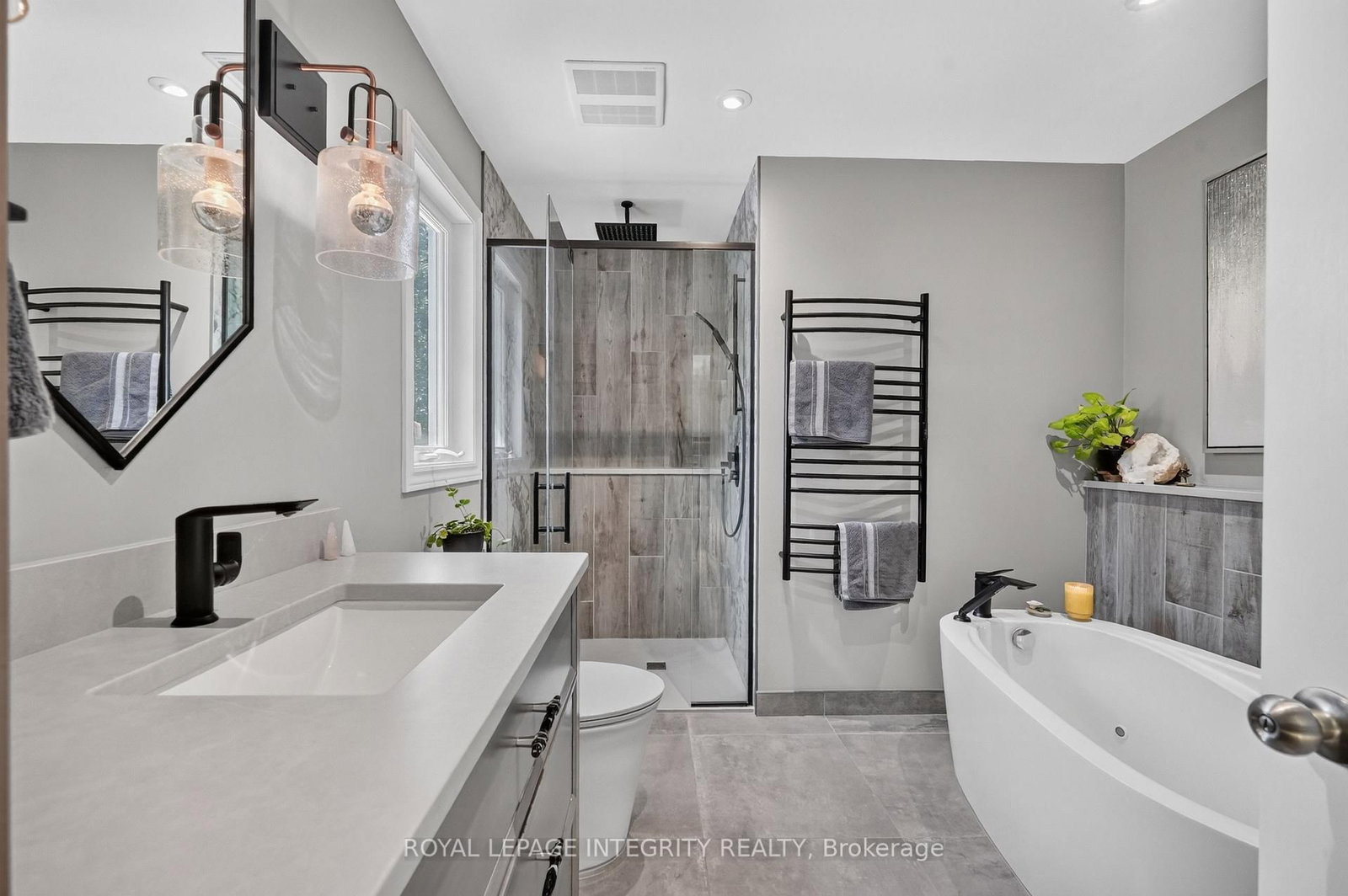 1946 Farisita Drive • Vars, ON photo 21