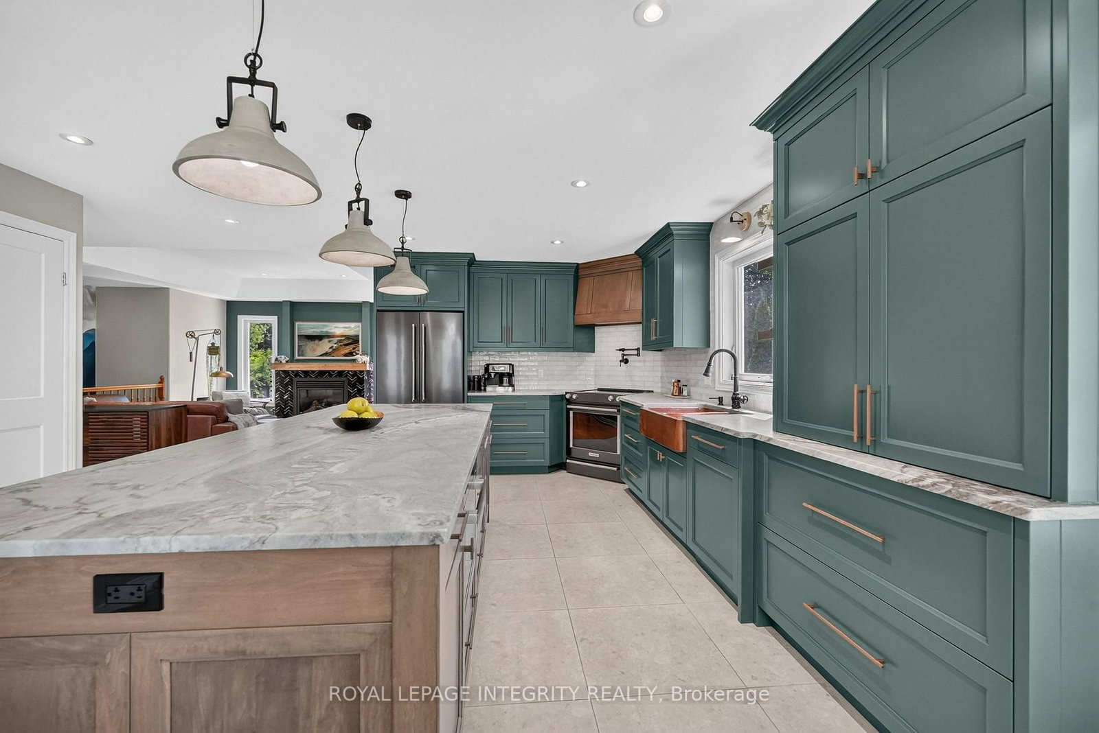1946 Farisita Drive • Vars, ON photo 9