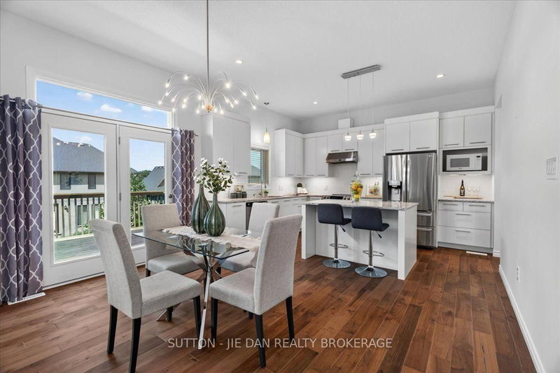 2361 TORREY PINES Way