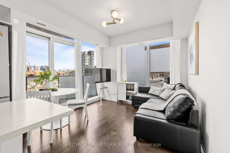 805 Carling Ave photo 4