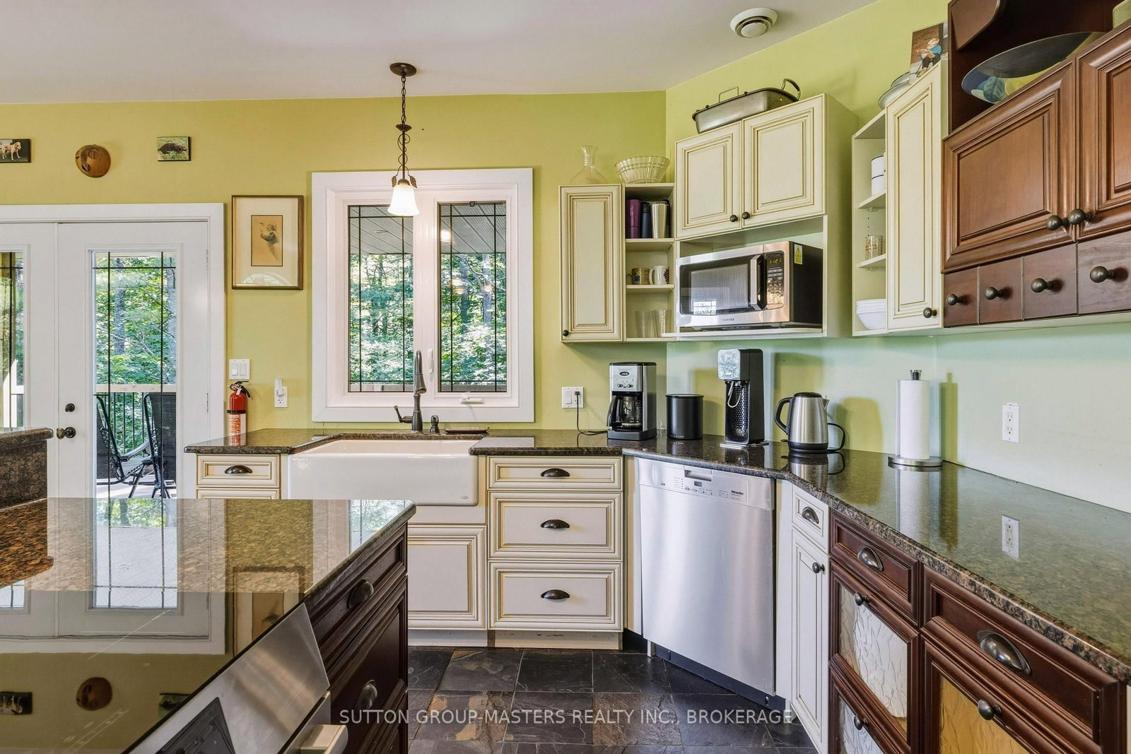 139 Country Woods Drive • Harrowsmith, ON photo 10