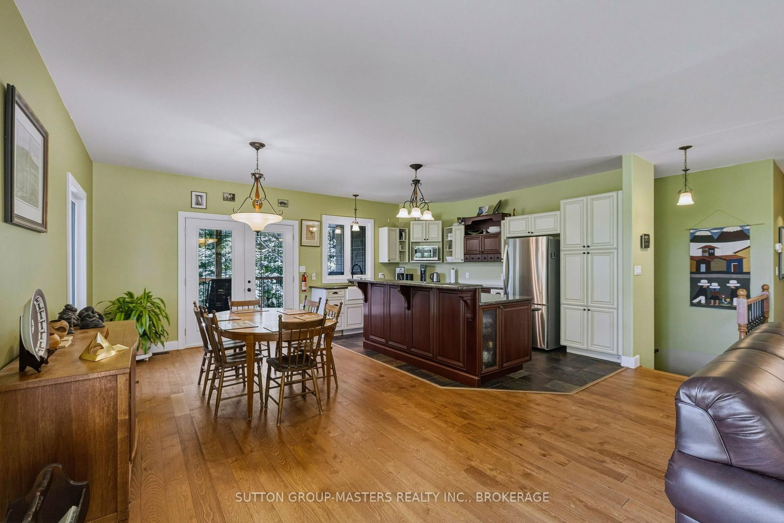 139 Country Woods Drive • Harrowsmith, ON photo 5