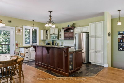139 Country Woods Drive • Harrowsmith, ON photo 9