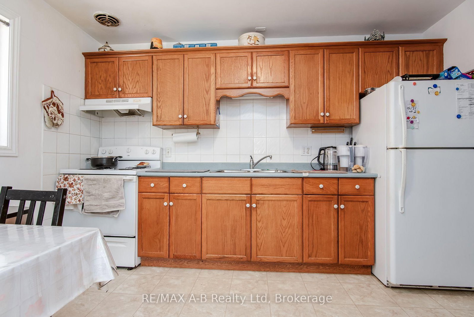 727 FREDERICK Street • Kitchener, ON photo 11