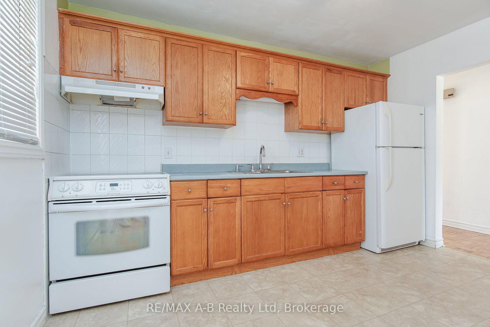 727 FREDERICK Street • Kitchener, ON photo 25