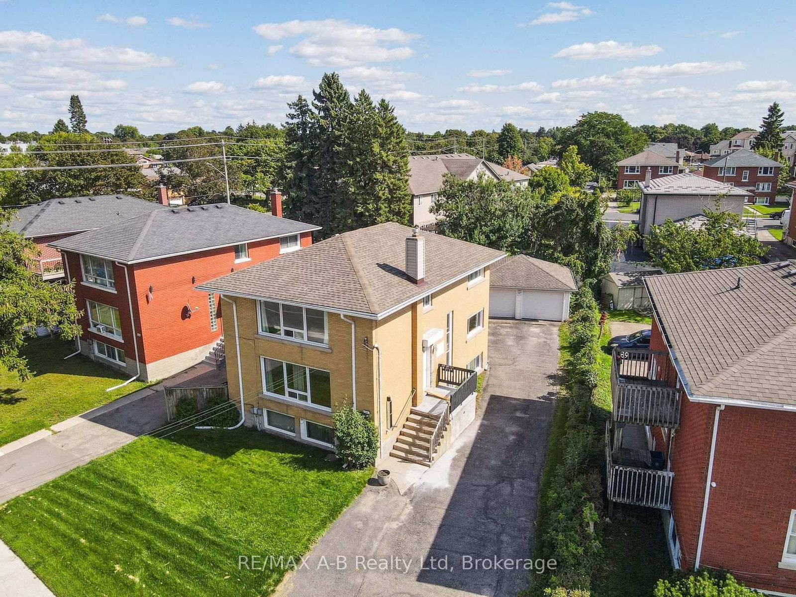 727 FREDERICK Street • Kitchener, ON photo 37