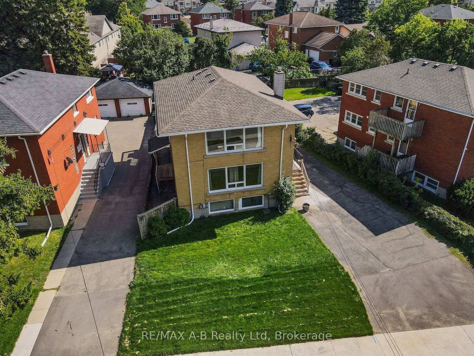 727 FREDERICK Street • Kitchener, ON photo 45
