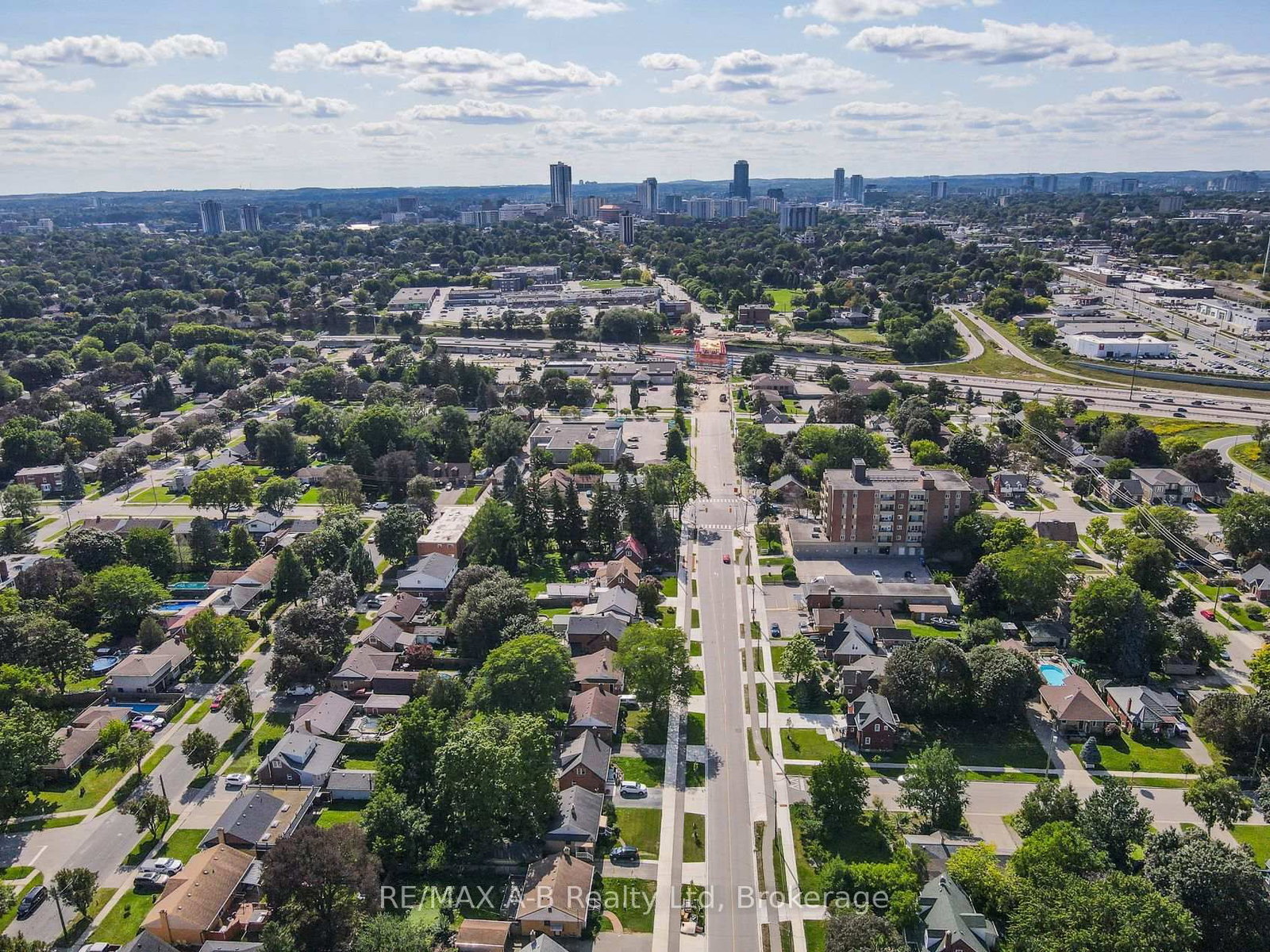 727 FREDERICK Street • Kitchener, ON photo 46