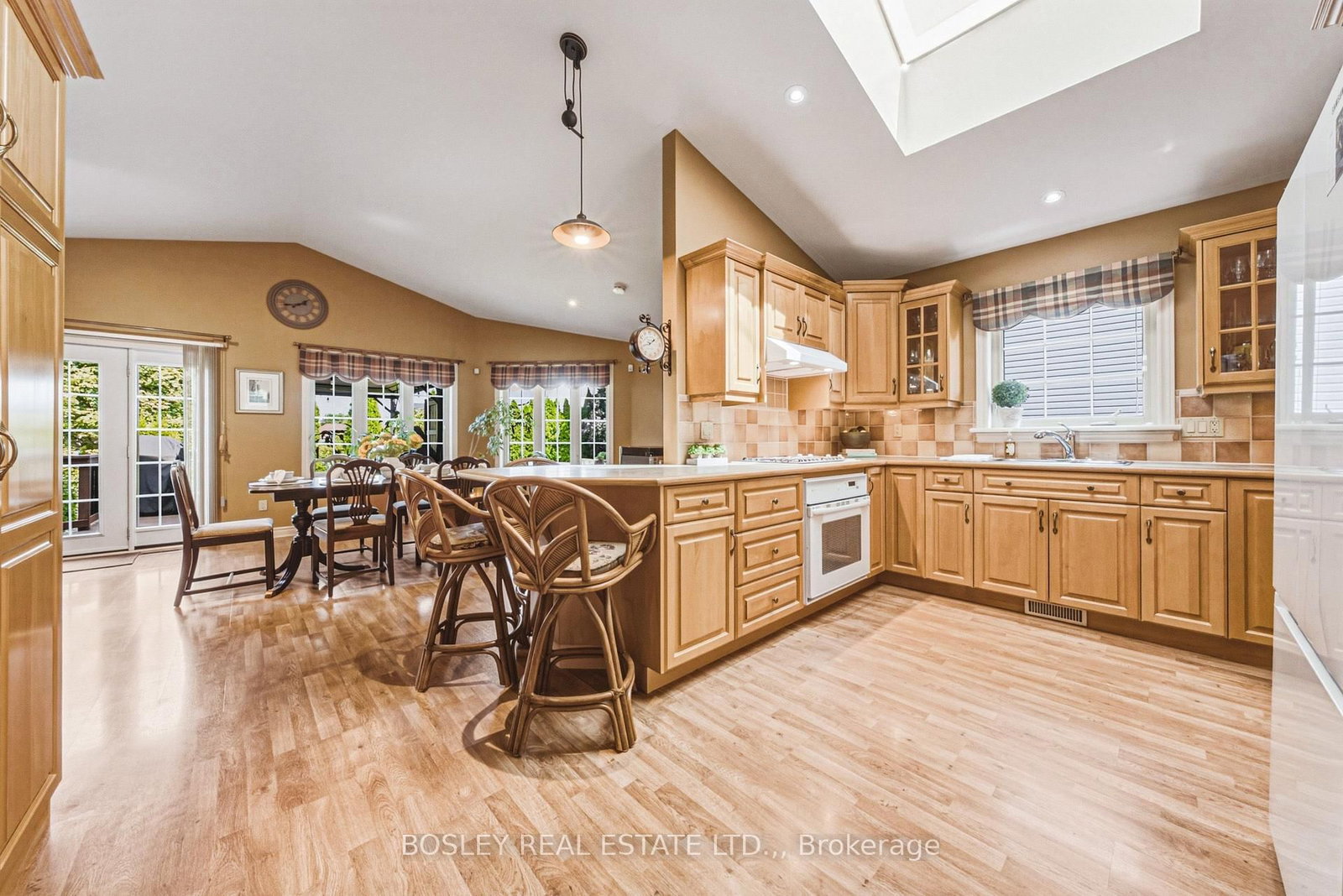 4011 AZALEA Crescent • Lincoln, ON photo 10