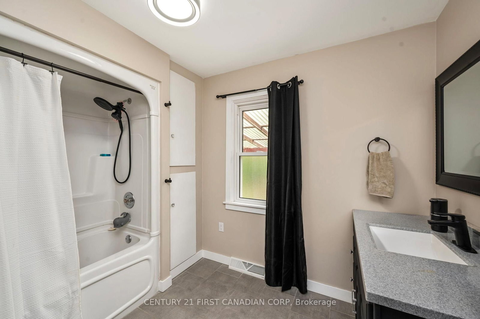 295 Victoria Street • Ingersoll, ON photo 14
